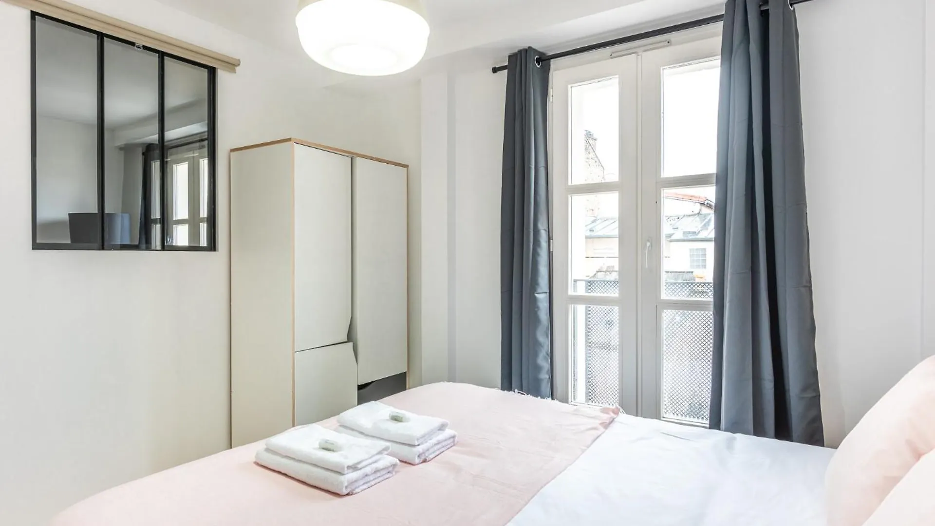 Design Apartment - 6 Guests - Buttes Chaumont Paris France