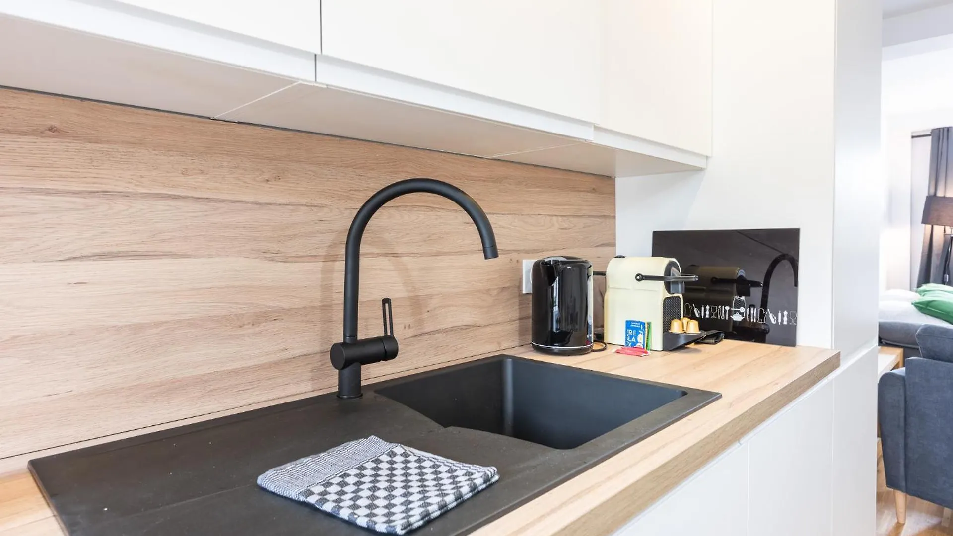 Design Apartment - 6 Guests - Buttes Chaumont Paris France