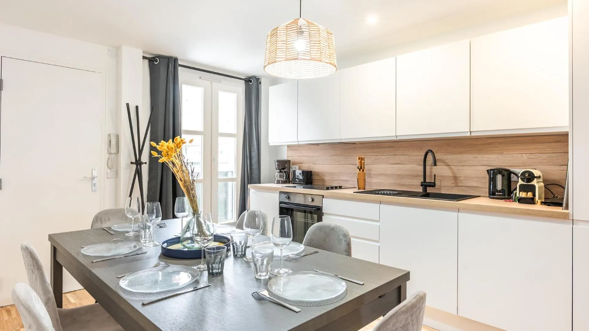 Design Apartment - 6 Guests - Buttes Chaumont Paris France