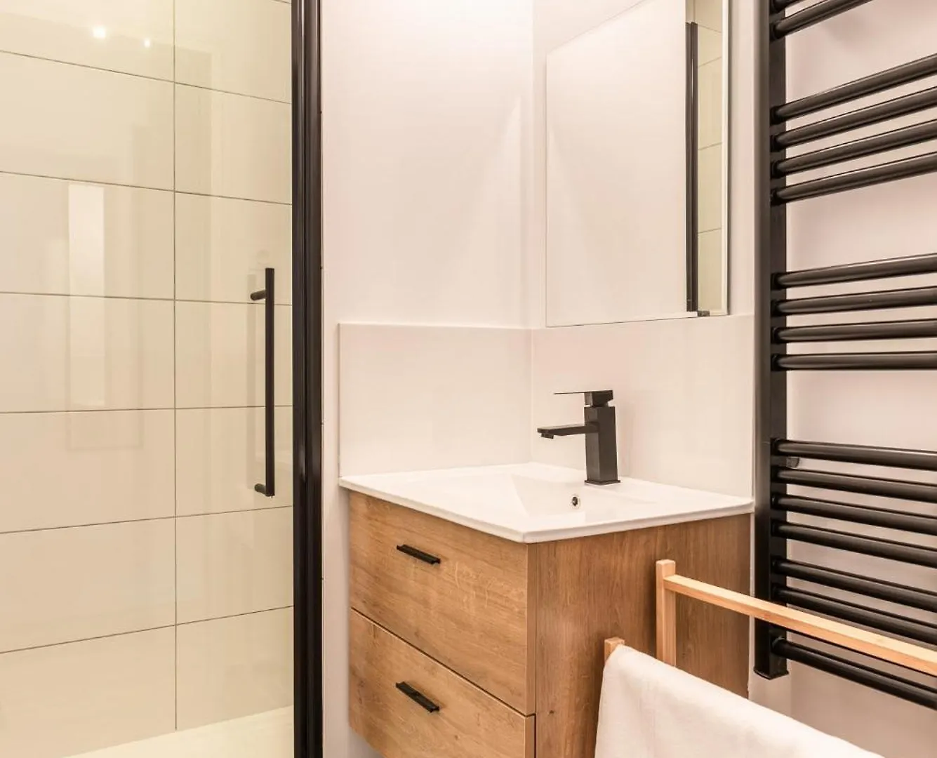 Design Apartment - 6 Guests - Buttes Chaumont Paris